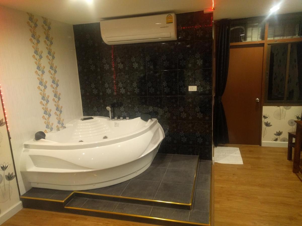 GW guesthouse Pattaya Eksteriør billede