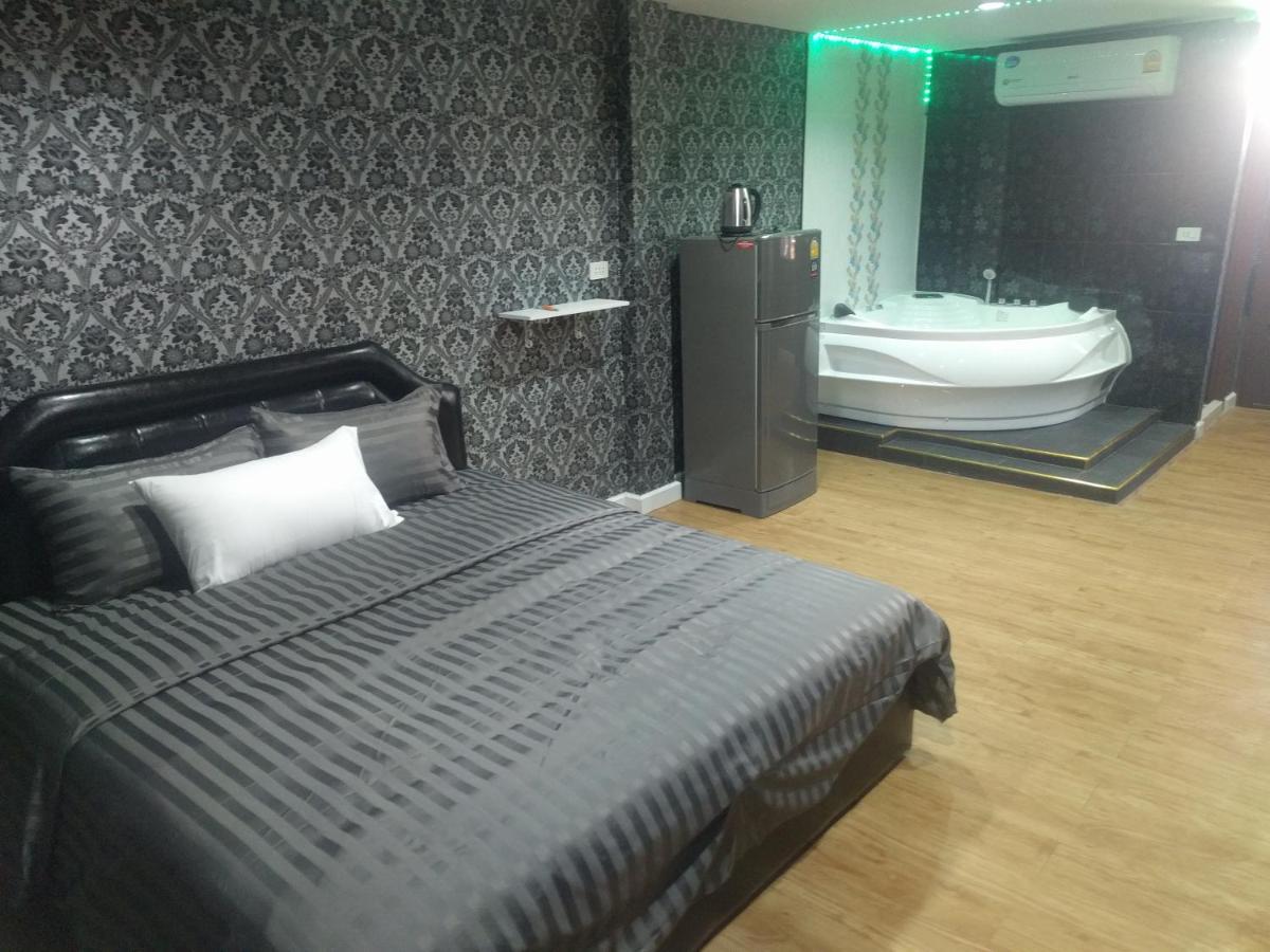 GW guesthouse Pattaya Eksteriør billede