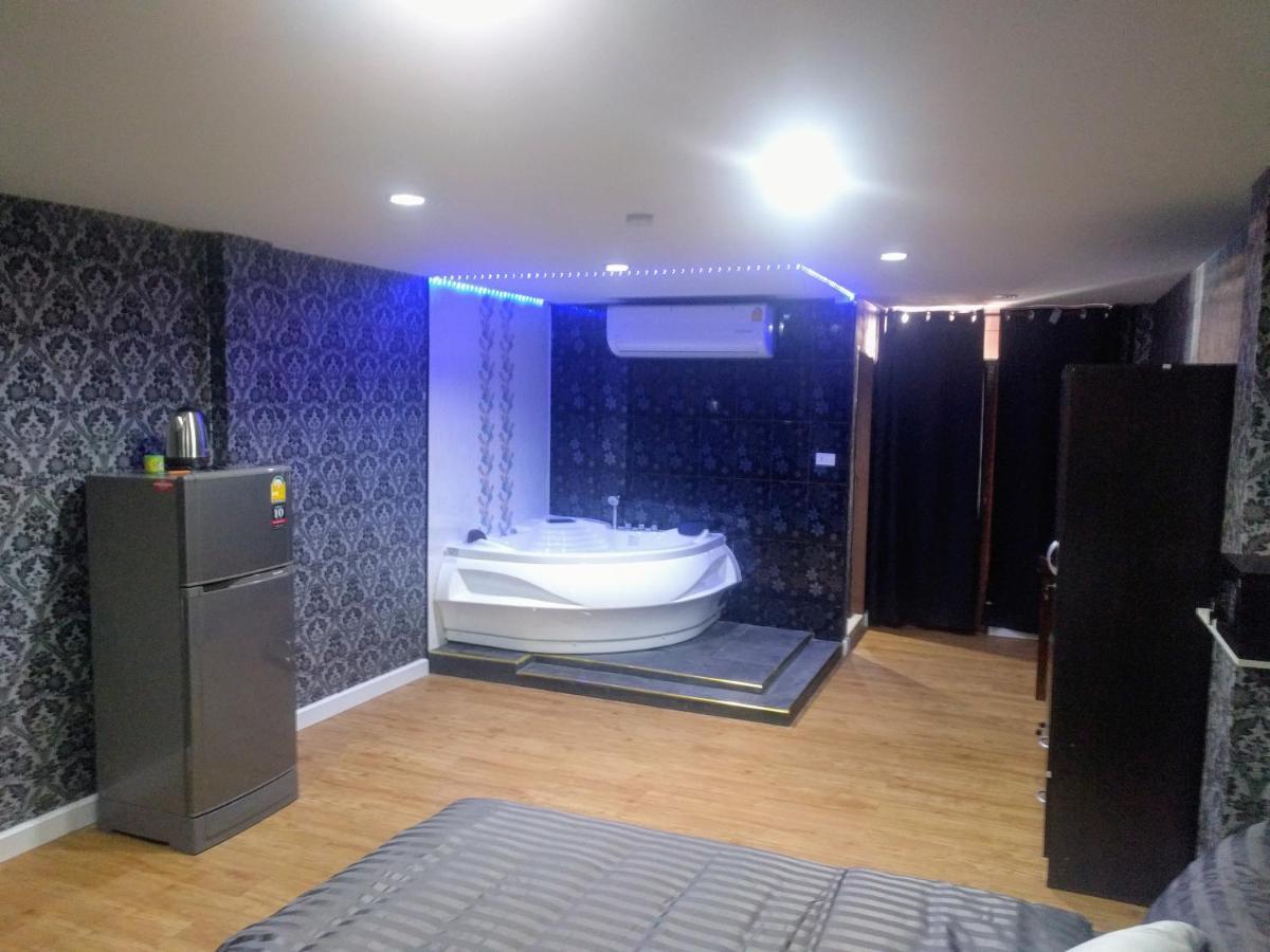 GW guesthouse Pattaya Eksteriør billede